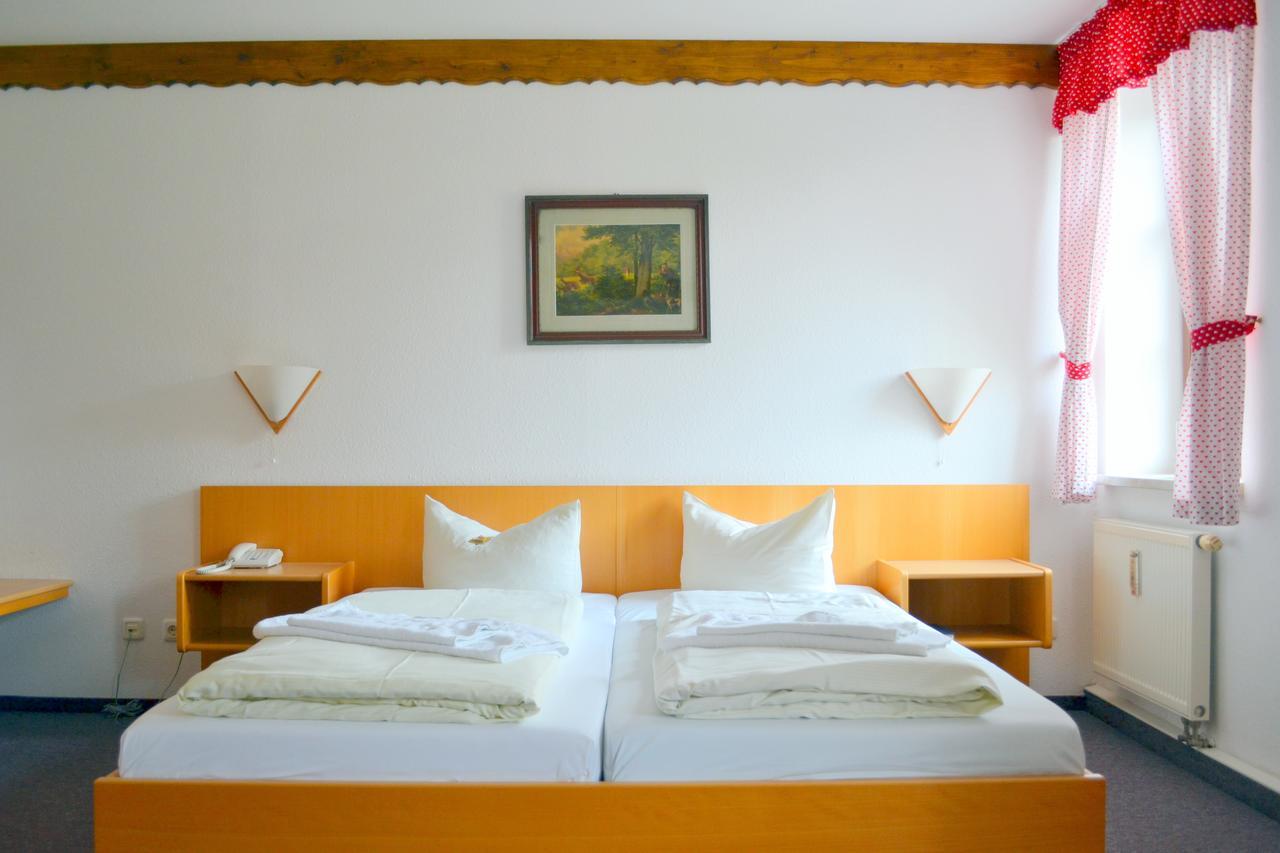 Elegant-Hotel Zur Burg Posterstein Zimmer foto