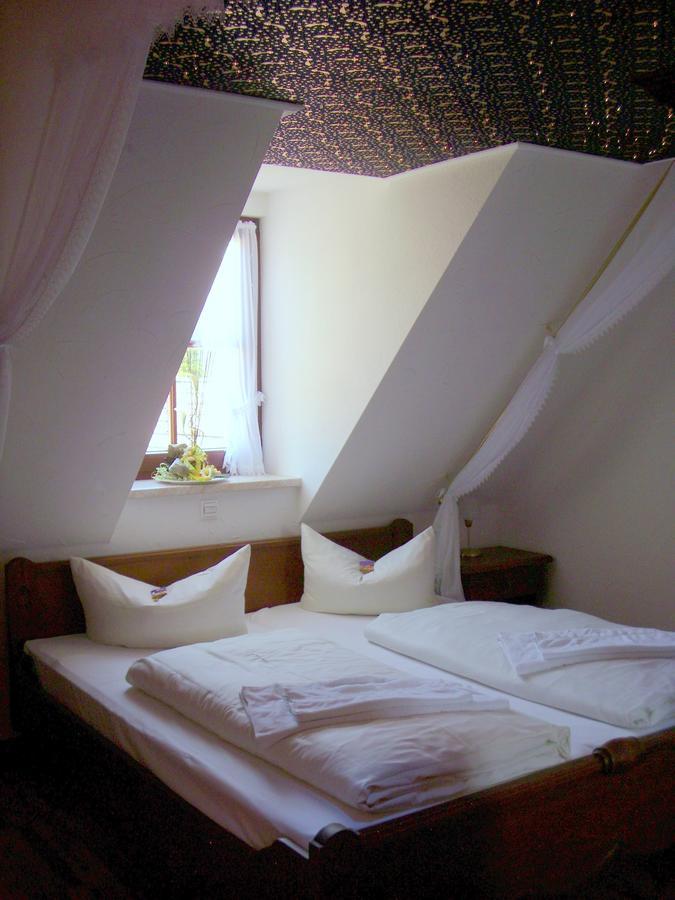 Elegant-Hotel Zur Burg Posterstein Zimmer foto